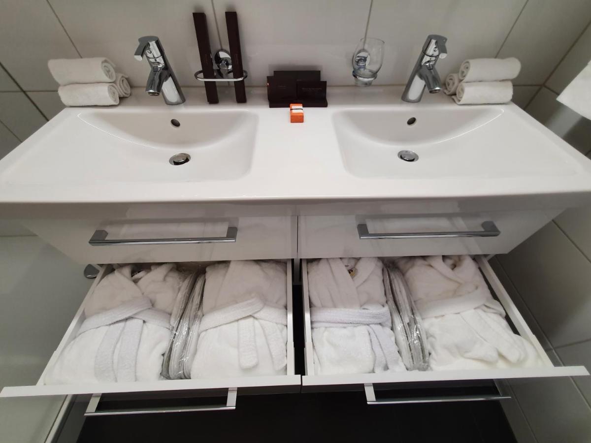 Le Bijou Bk9 Presidential Suite Берн Екстериор снимка